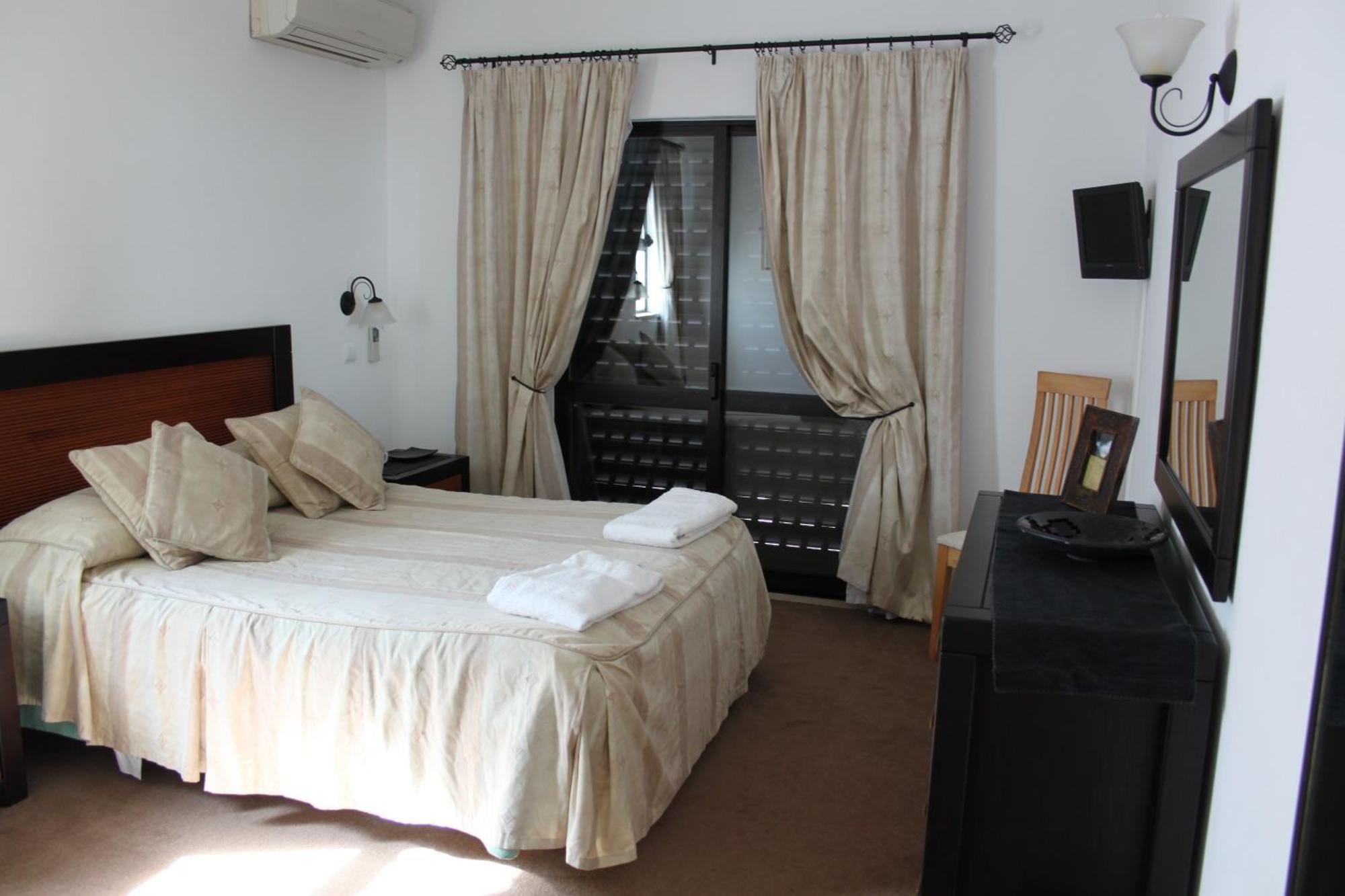 Alto Club Apartments Alvor Eksteriør bilde